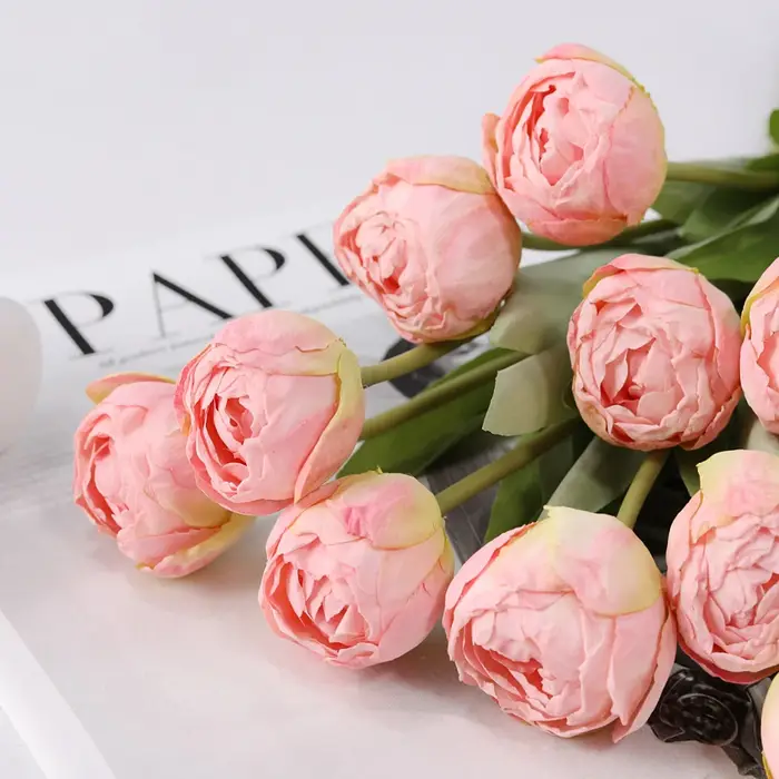 Bouquet de fleurs artificielles en soie