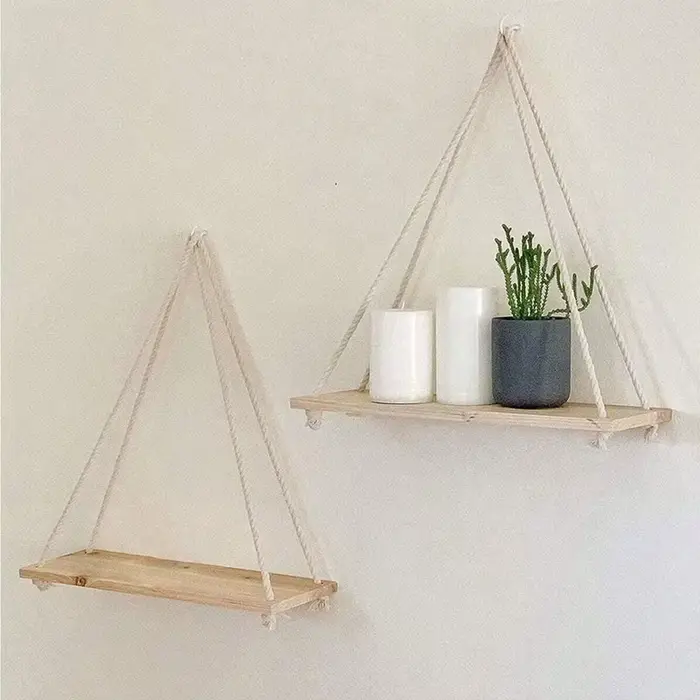 Balançoire en bois suspendue en corde de chanvre