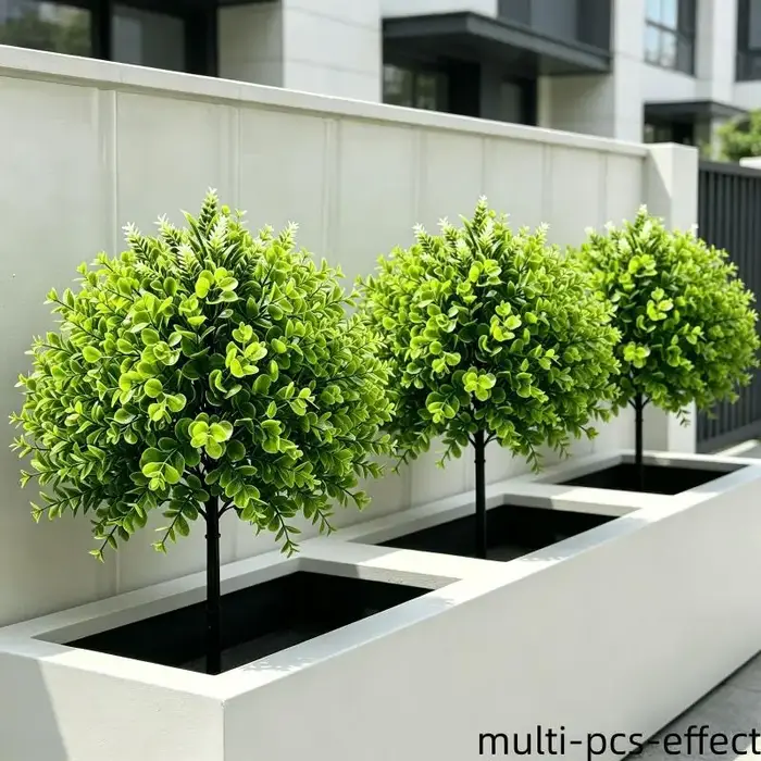 Nouvelles plantes vertes artificielles à piquer dans le sol, fausses plantes vertes, arbustes en plastique pour la décoration extérieure du jardin, du patio et de la cour.