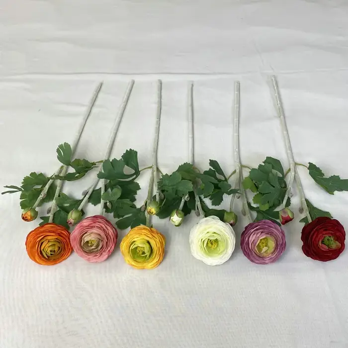 Bouquet de roses artificielles en soie