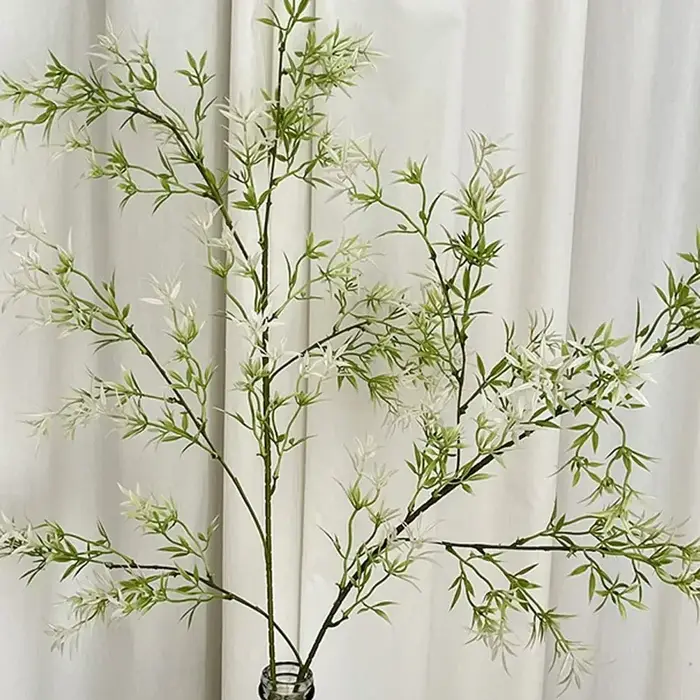 Plantes artificielles de style forêt