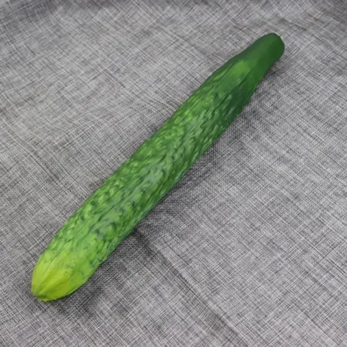 Légumes artificiels en PU : Concombre