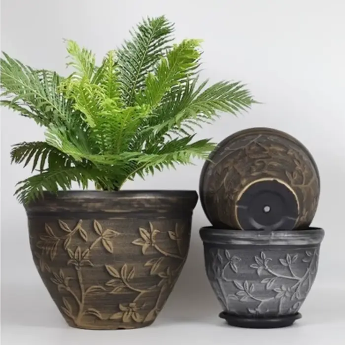 Pot de fleurs en résine de style européen avec trous de drainage et plateau pour balcon intérieur
