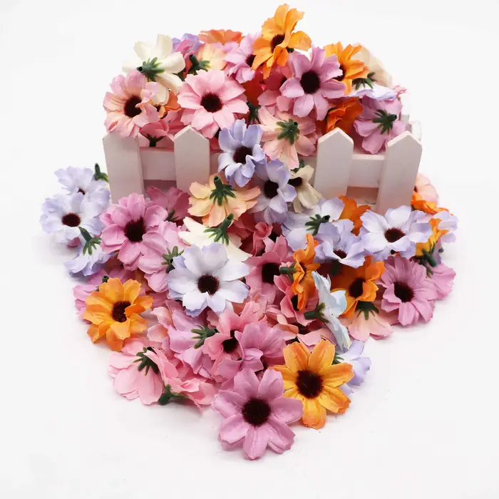 Petites marguerites en soie