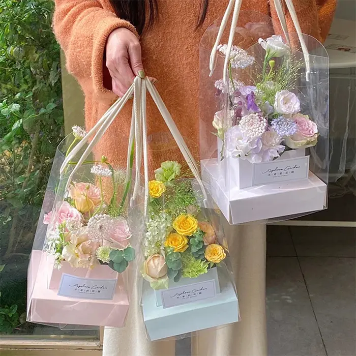 Boîte d'emballage pour fleurs roses