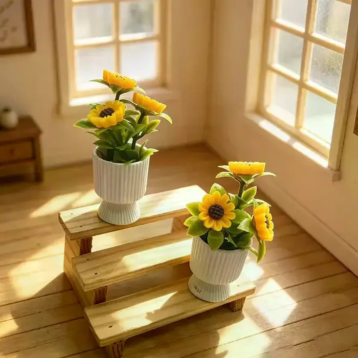 Ornement miniature de tournesol en pot