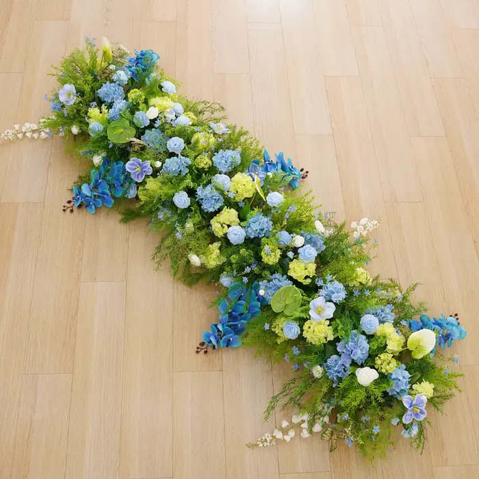 Angela fleur A9016 Mori orchidée bleue Arrangement Floral cadre d'arc de mariage décoration imitation soie Anthuriums rangées de fleurs
