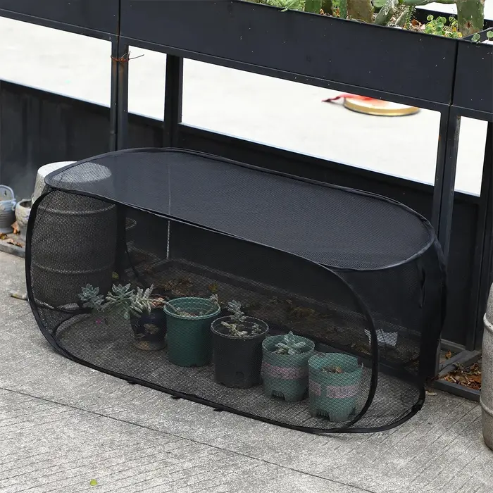 Filet de protection pour plantes