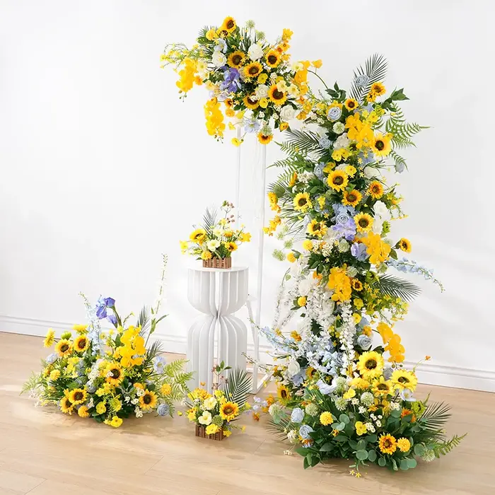 Arrangement de fleurs suspendues orchidées tournesol jaune