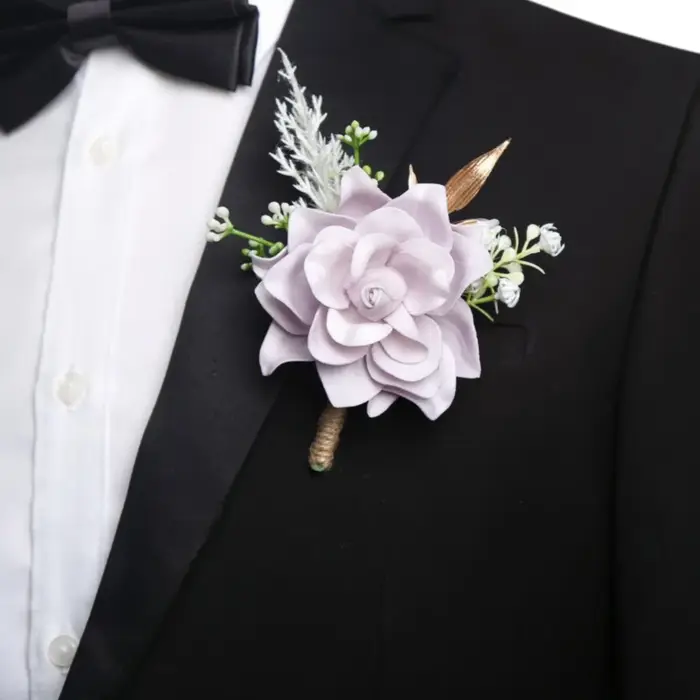 Fleurs artificielles pour marié