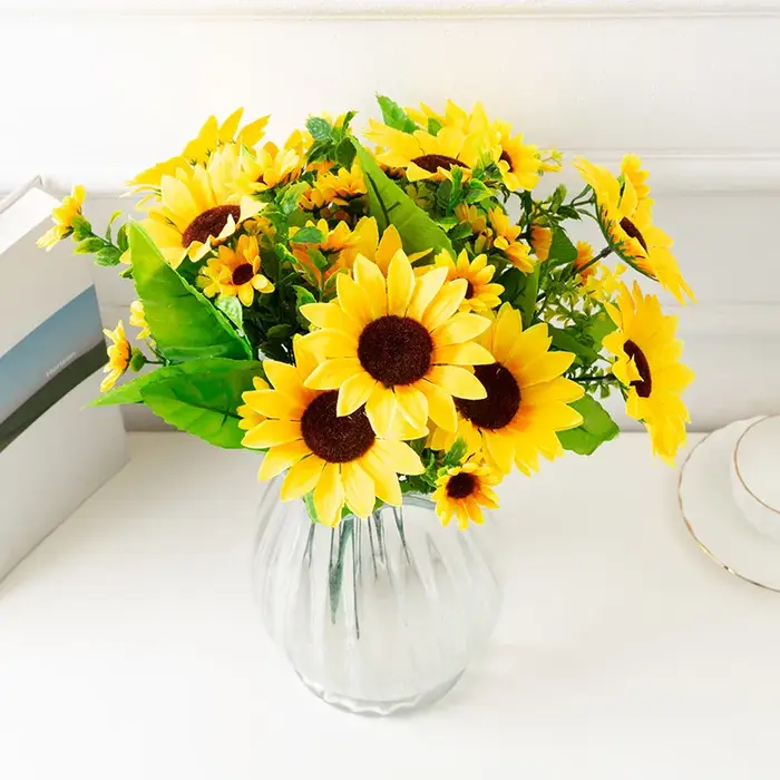 1 bouquet de 13 têtes de tournesols artificiels