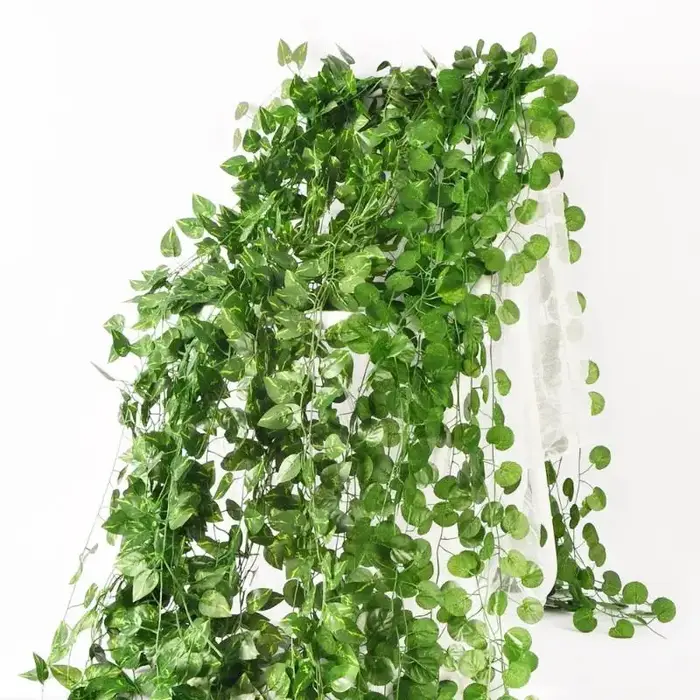 Plantes artificielles, guirlande de feuilles de lierre vertes, fausses plantes grimpantes pour la décoration de la maison, de la chambre, des murs, des mariages, des fêtes et des jardins