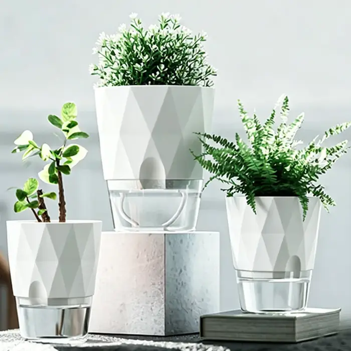 Pot de fleurs auto-arrosant Diamond