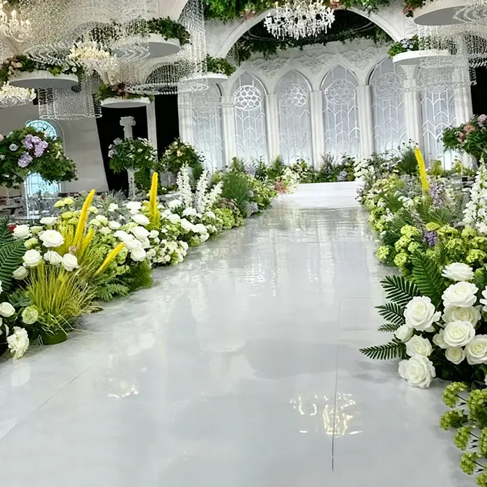 Rangée de fleurs artificielles de luxe 1M