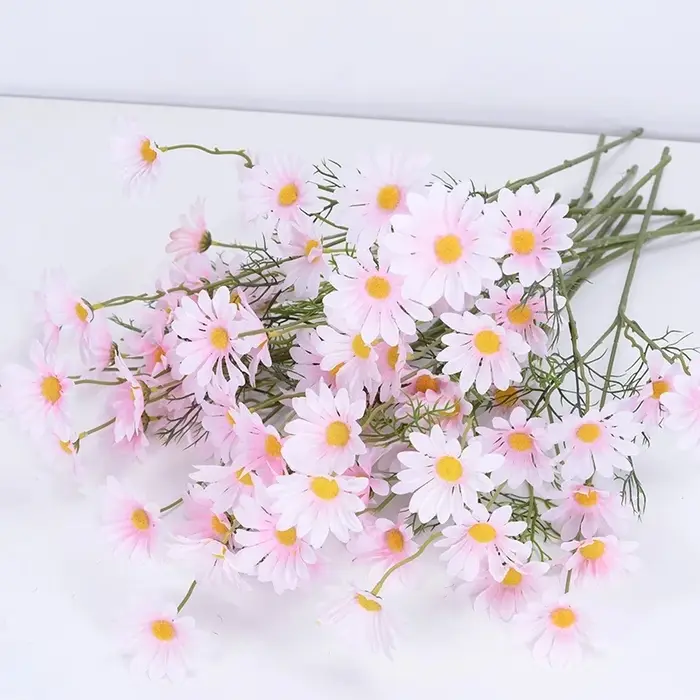 Fleur de simulation de chrysanthème néerlandais