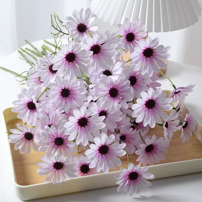 Fleurs artificielles pour la décoration