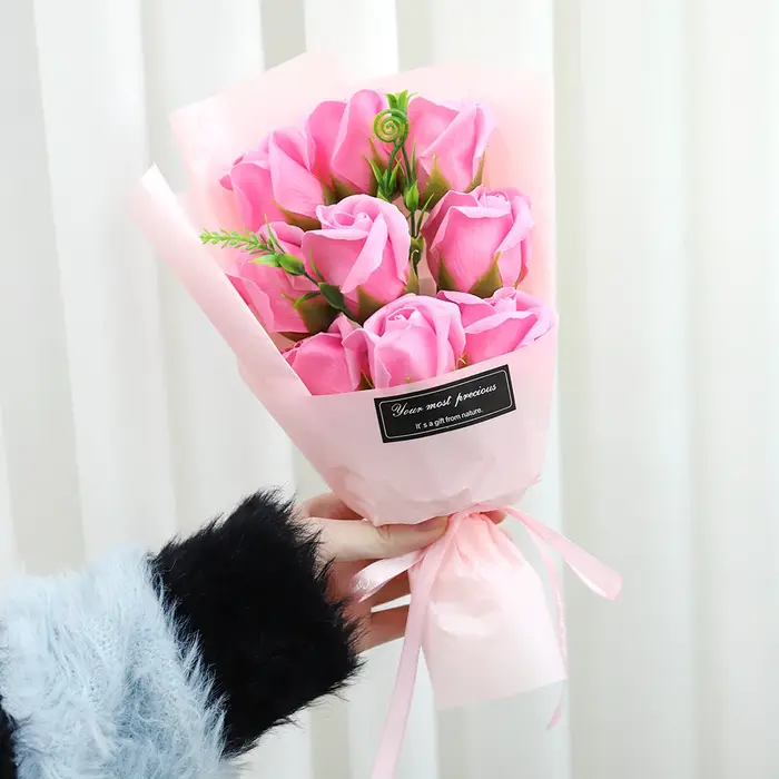 Bouquet de roses artificielles
