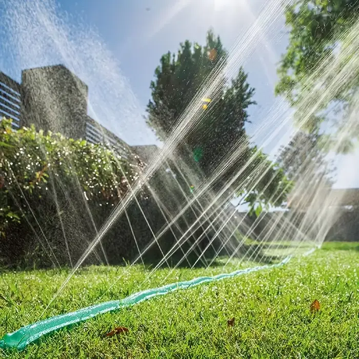 1 jeu de têtes d'arrosage et de tuyaux de trempage. Le tuyau d'égouttement moulu est très adapté aux jardins et aux