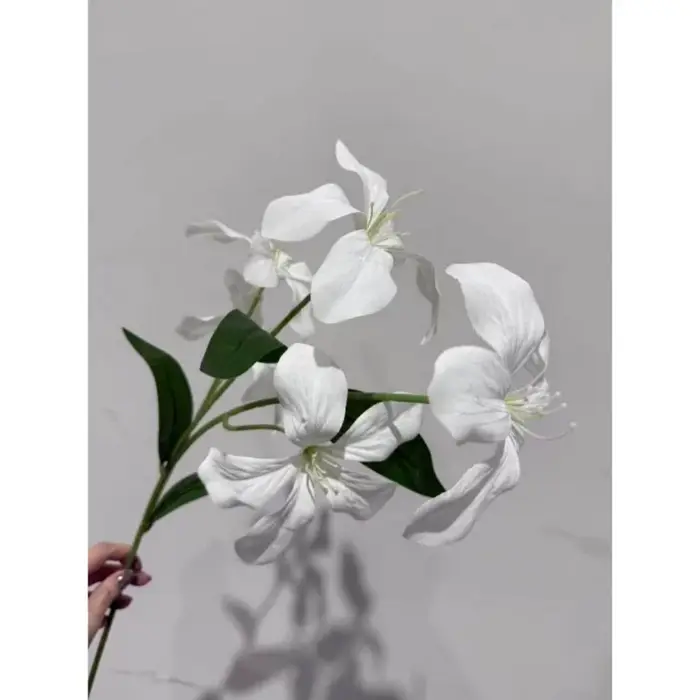 1 pièce de fleurs artificielles en soie