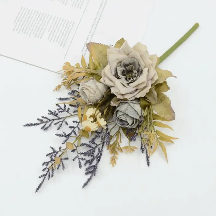 Bouquet de fleurs artificielles au toucher réel