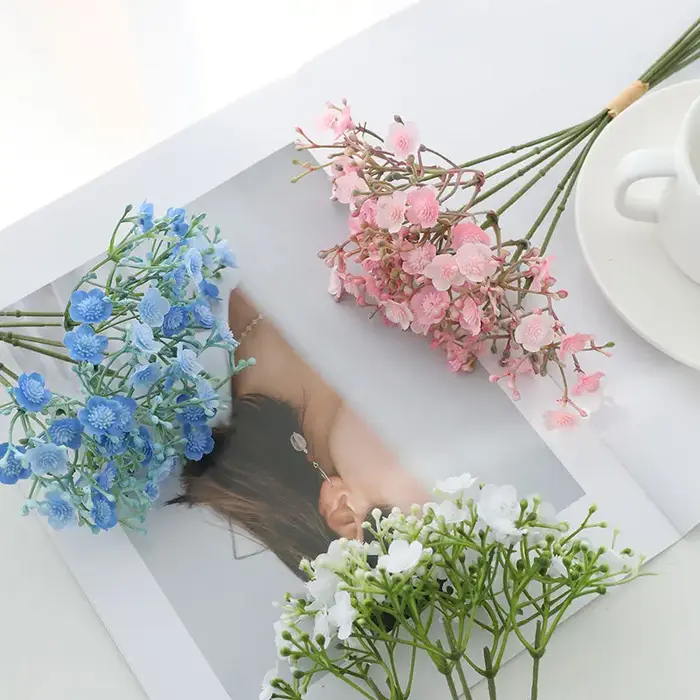 Bouquet artificiel avec ciel étoilé