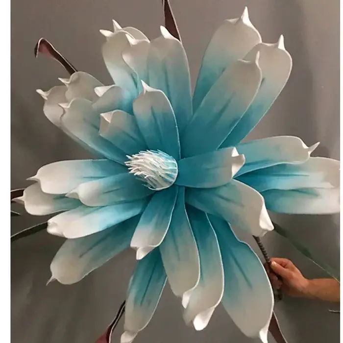 Magnolia géante, fleur artificielle en mousse