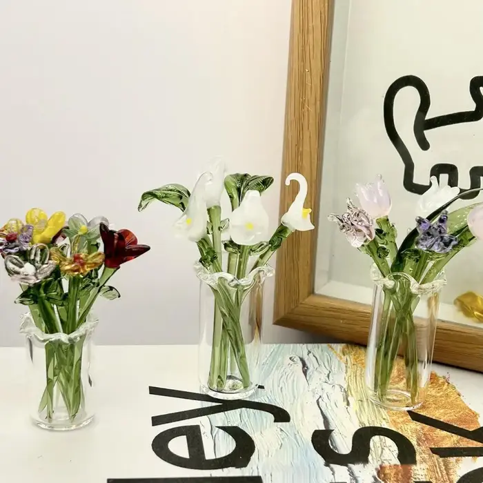 Figurine de fleur en verre soufflé à la main