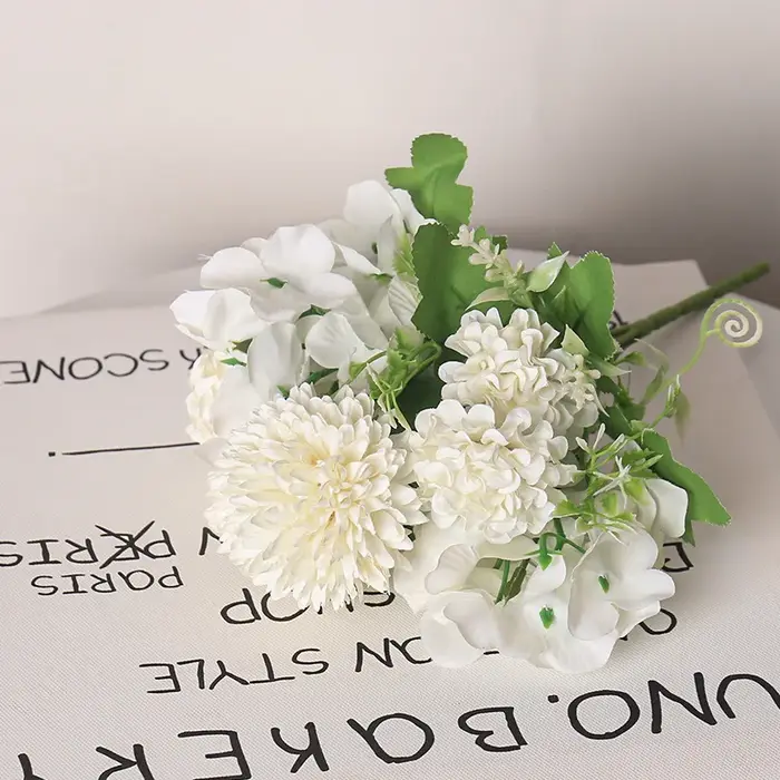 Bouquets d'hortensias artificiels mixtes