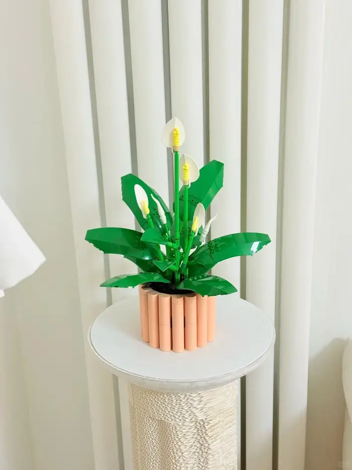 Nouvelle série de 474 pièces de décorations florales 2026 : Modèle de blocs de construction Lys de l