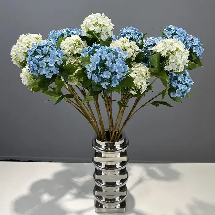 Fleurs artificielles en soie