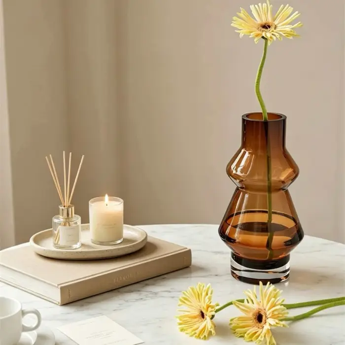 Vase à fleurs en verre ambré nordique moderne