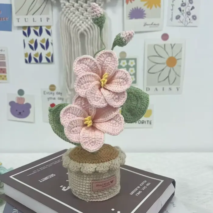 Pot de fleurs tissé à la main, jolies fleurs tricotées, fausses plantes au crochet, décoration de ch