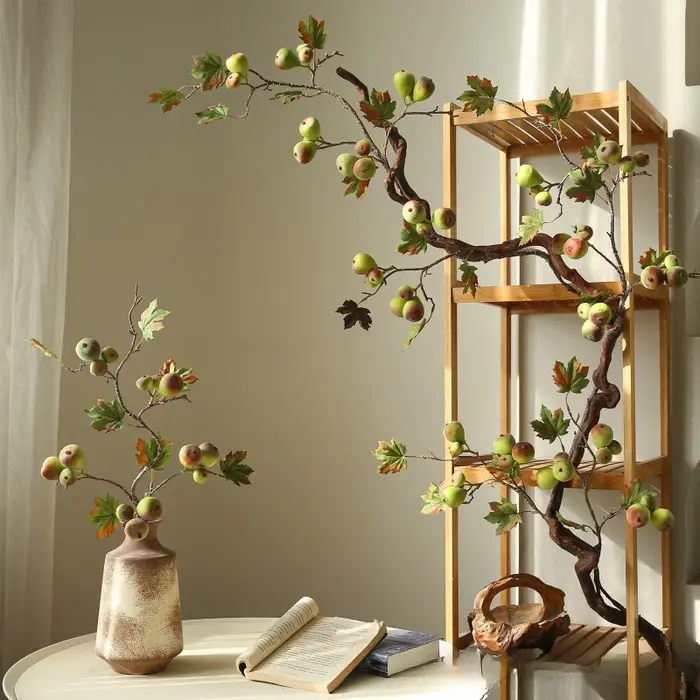 Plante verte artificielle en plastique