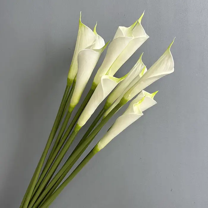 Lot de 5 fleurs artificielles en PU