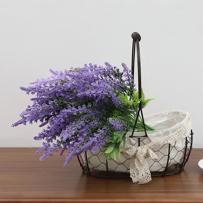 Plantes vertes artificielles en plastique