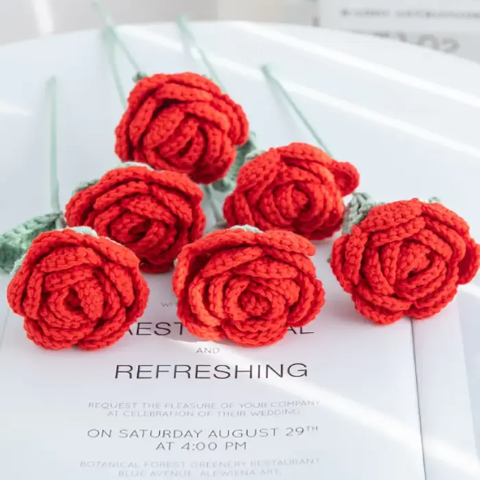 1/3 Pièces Fleurs Artificielles Roses au Crochet Faites à la Main Produits Finis pour Jardin Extérieur Mariage Bouquet de Mariée Fête à Domicile Cadeau DIY