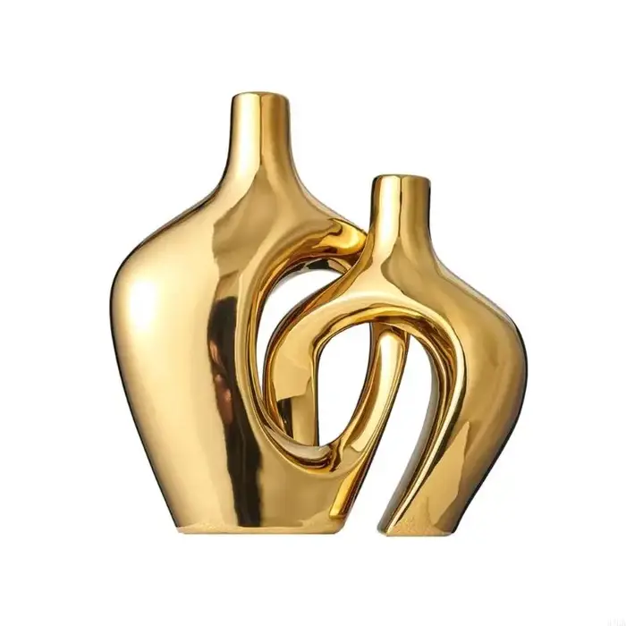 Vases creux en céramique