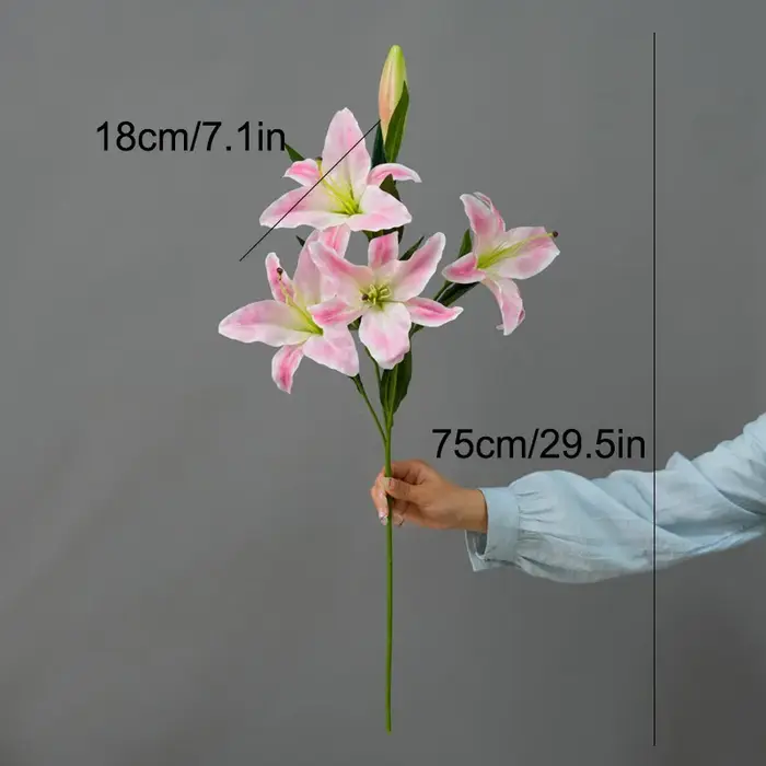 Simulation de fleur de lys à 5 têtes