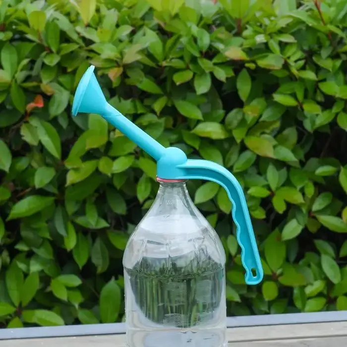 Bouteille d'arrosage manuelle double usage pour jardinage