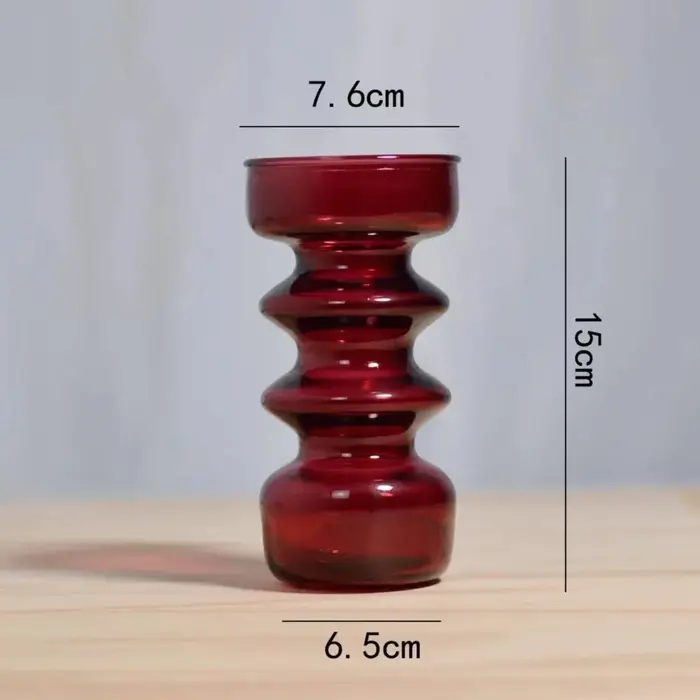 Vases colorés en verre