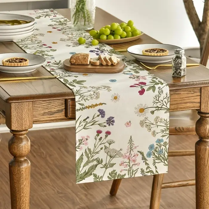 Chemin de table en polyester et lin à motifs de fleurs sauvages