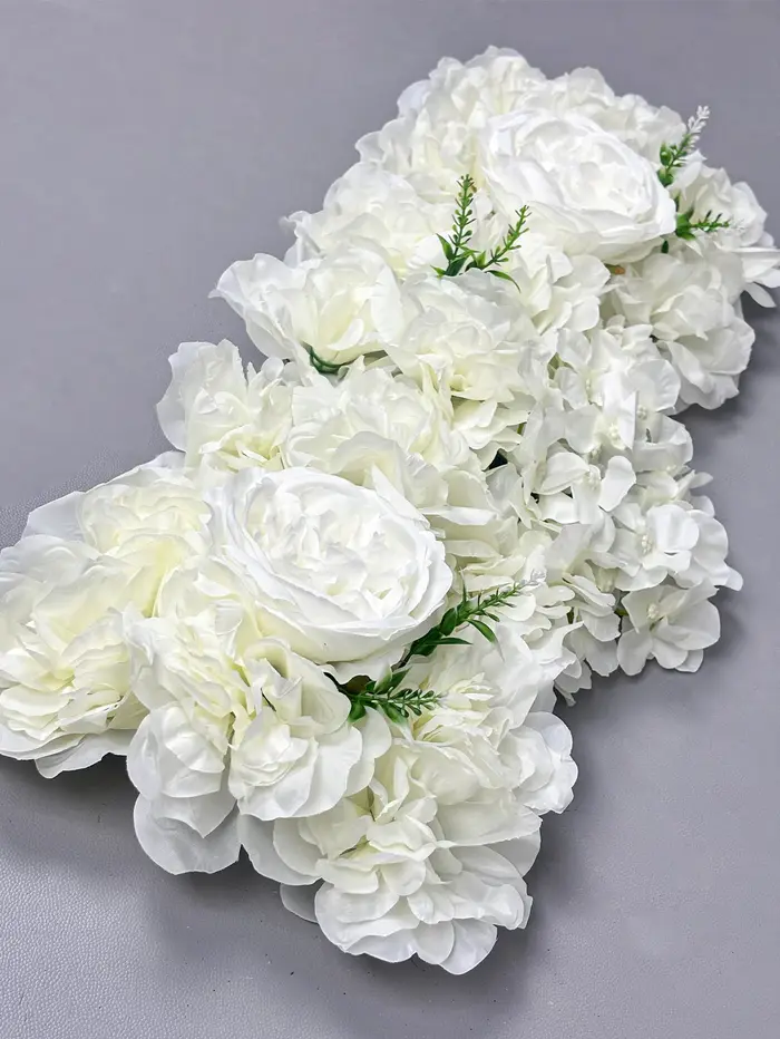 Arrangements de fleurs artificielles 2026 pour décorations de mariage en extérieur