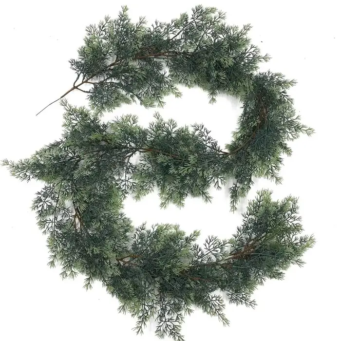Couronne de pin de cyprès artificiel vert