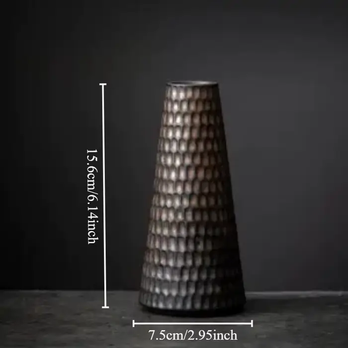 Vase en céramique vintage doré pour la décoration intérieure