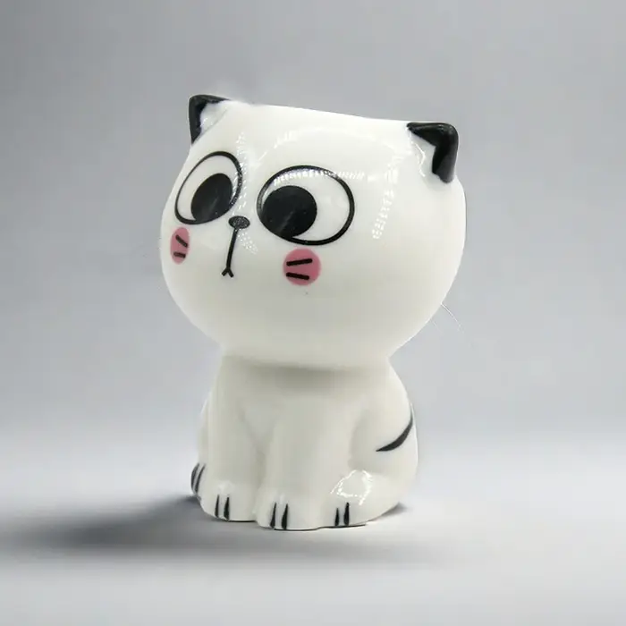 Pot de fleurs en céramique en forme de chat