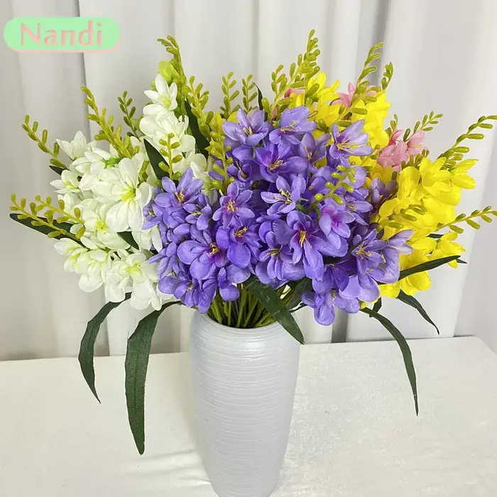 Orchidée de neige à 9 fourchues