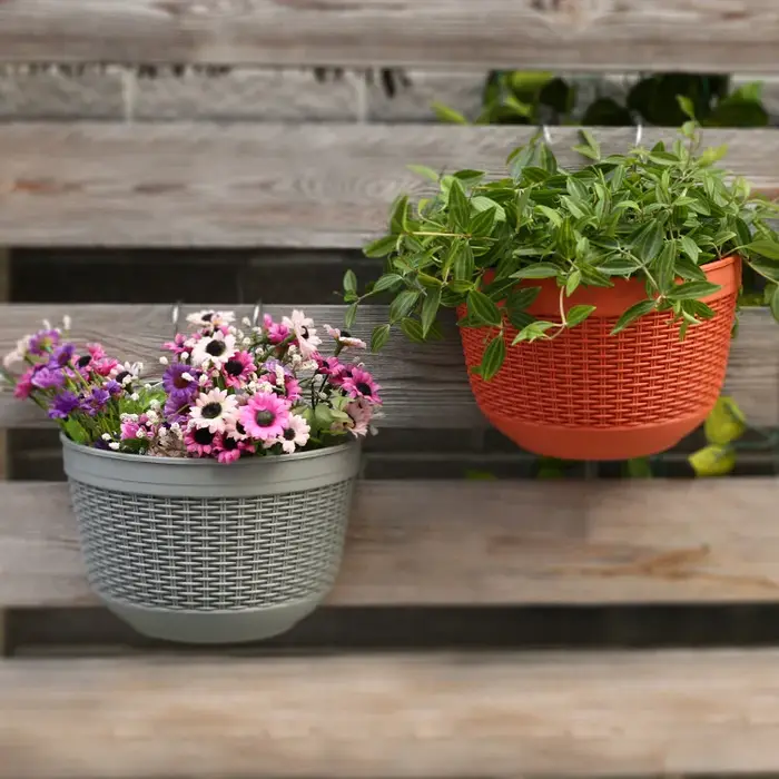 Pot de fleurs suspendu pour balcon