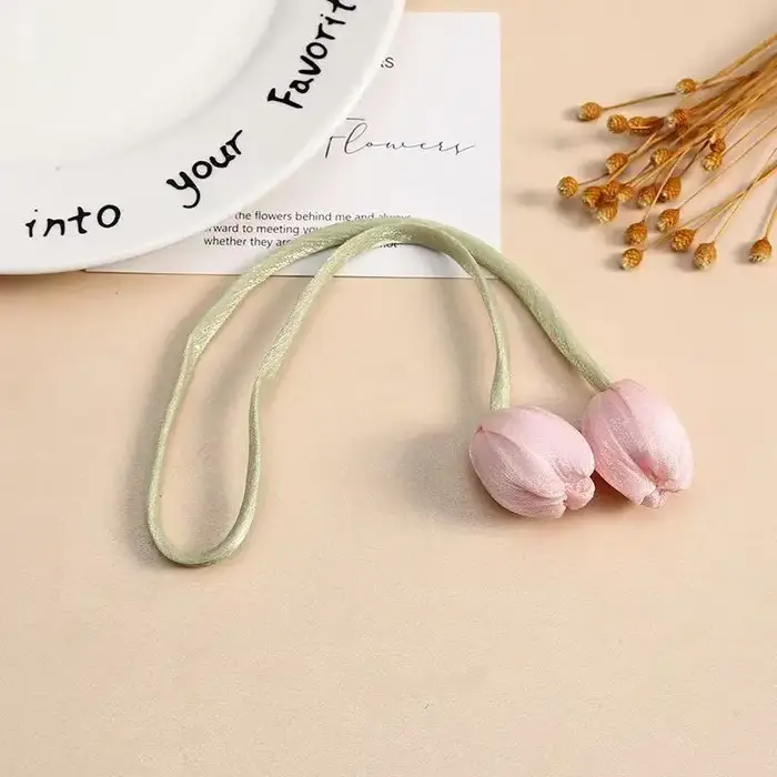 Fleurs de tulipes, boutons de fleurs