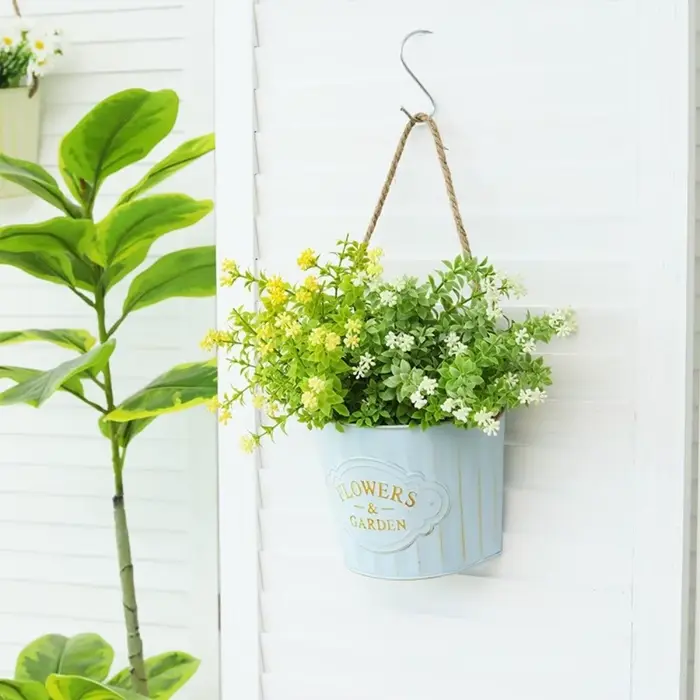 Pot de fleurs suspendu semi-circulaire en fer forgé rétro