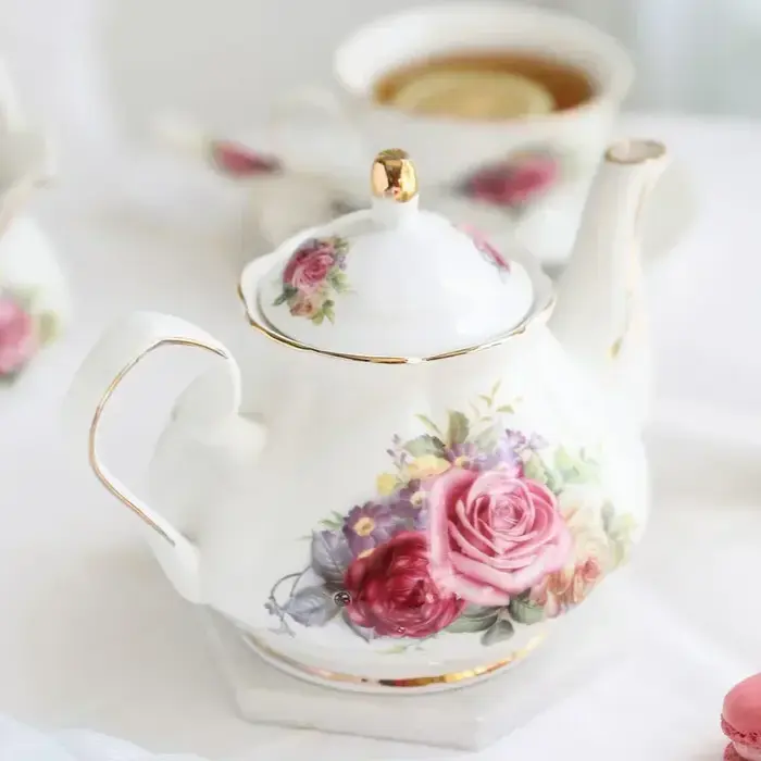 Noble Bone China 500ML théière camélia rose Pot café ensemble maison qualité haute porcelaine bouilloire fête pichet